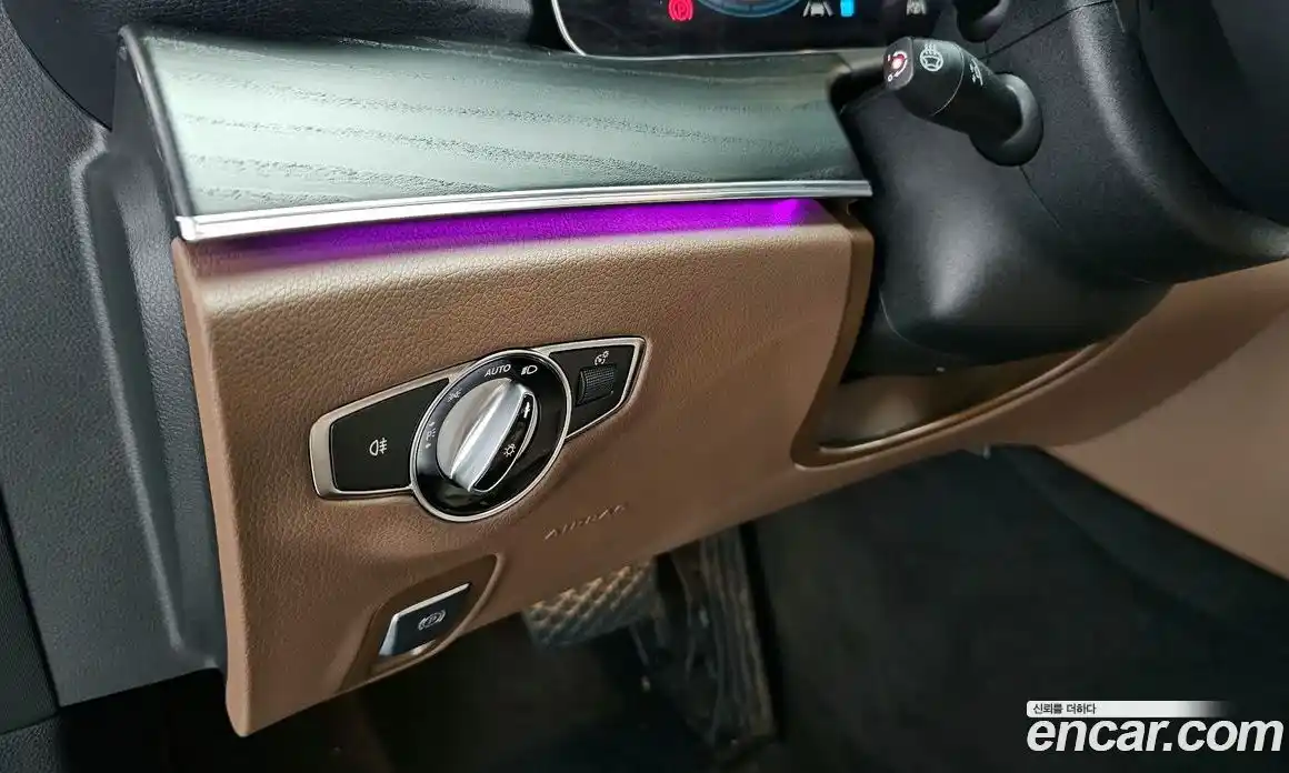 Mercedes-Benz E-Class 2023 2.0 Автомат в Москве № 137471, фото 20