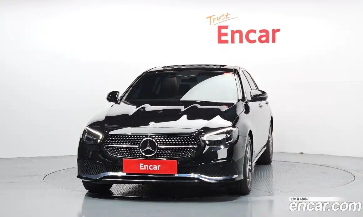 Mercedes-Benz E-Class 2023 2.0 Автомат в Москве № 137471, фото 3