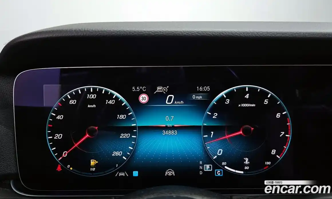 Mercedes-Benz E-Class 2023 2.0 Автомат в Москве № 137471, фото 8