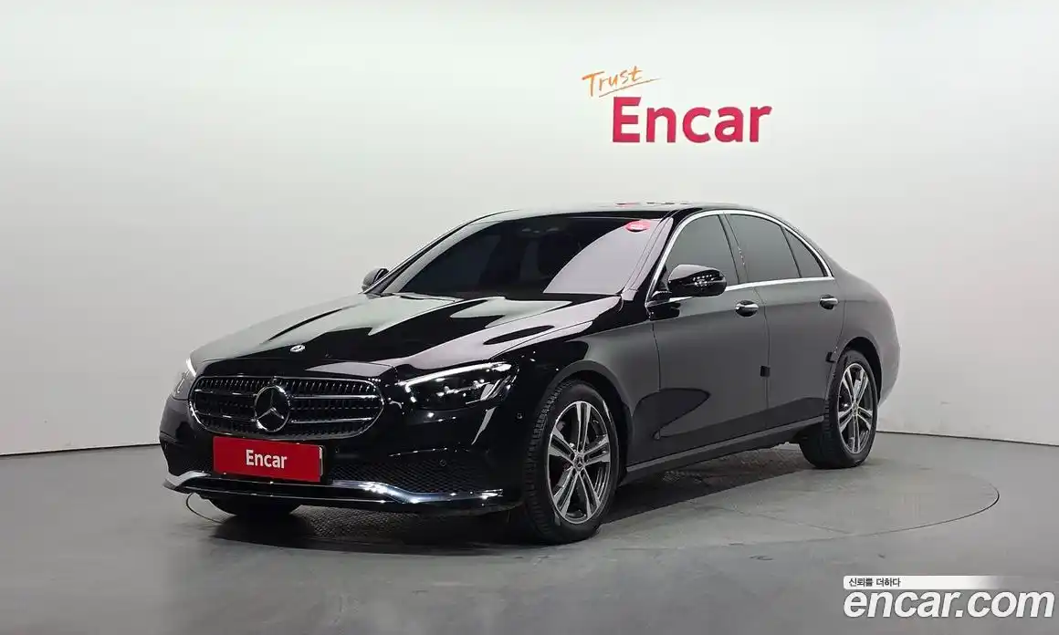 Mercedes-Benz E-Class 2023 2.0 Автомат в Москве № 139245, фото 14