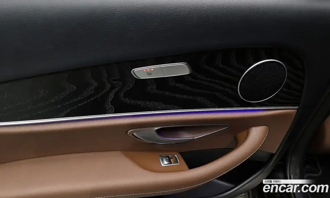 Mercedes-Benz E-Class 2023 2.0 Автомат в Москве № 139245, фото 19