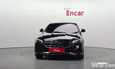 Mercedes-Benz E-Class 2023 2.0 Автомат в Москве № 139245, миниатюра 3