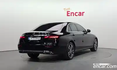Mercedes-Benz E-Class 2023 2.0 Автомат в Москве № 139245, миниатюра 7