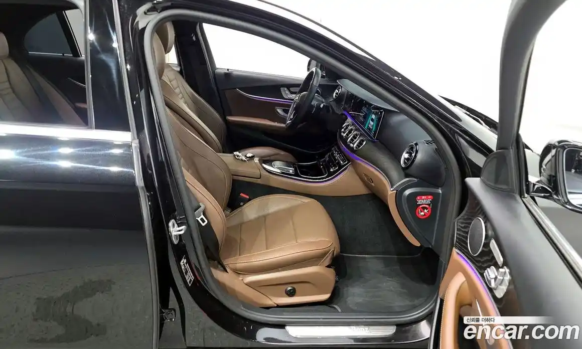 Mercedes-Benz E-Class 2023 2.0 Автомат в Москве № 139245, фото 9