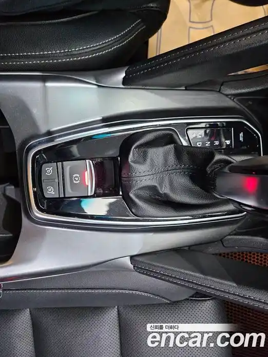 Renault QM6 2019 2.0 Автомат в Москве № 152563, фото 18