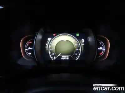 Renault QM6 2017 2.0 Автомат в Москве № 152595, миниатюра 8