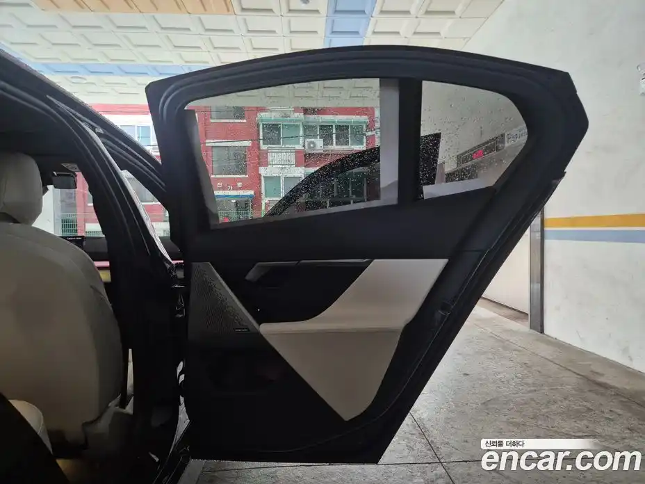 BMW 5-Series 2025 2.0 Автомат в Москве № 153199, фото 13