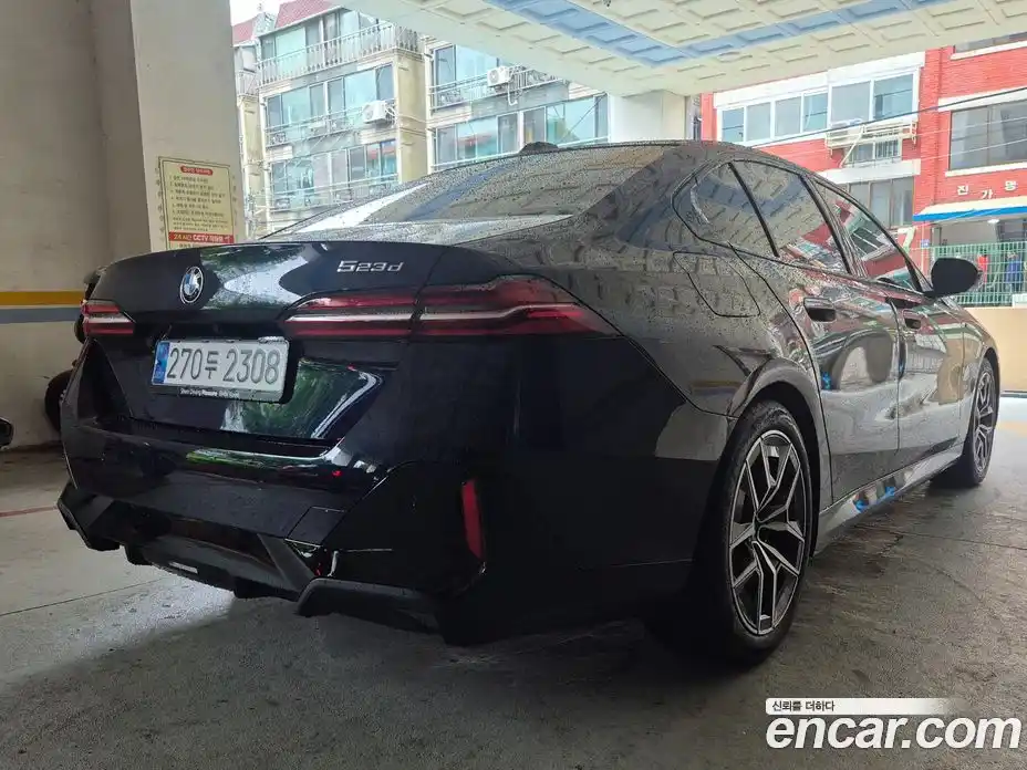 BMW 5-Series 2025 2.0 Автомат в Москве № 153199, фото 4