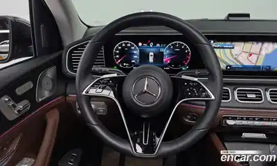 Mercedes-Benz GLE-Class 2025 2.0 Автомат в Москве № 160074, миниатюра 3