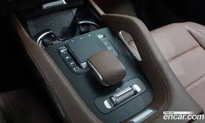 Mercedes-Benz GLE-Class 2025 2.0 Автомат в Москве № 160074, миниатюра 10