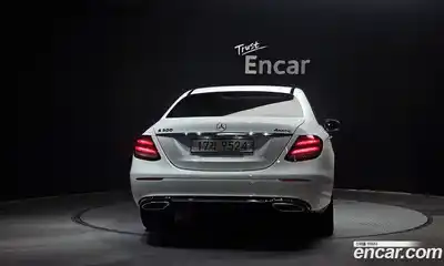 Mercedes-Benz E-Class 2018 2.0 Автомат в Москве № 160352, миниатюра 4