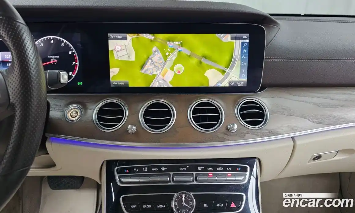 Mercedes-Benz E-Class 2018 2.0 Автомат в Москве № 160649, фото 14