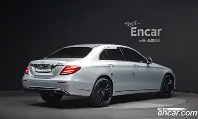 Mercedes-Benz E-Class 2018 2.0 Автомат в Москве № 160649, миниатюра 2