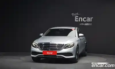 Mercedes-Benz E-Class 2018 2.0 Автомат в Москве № 160649, миниатюра 3