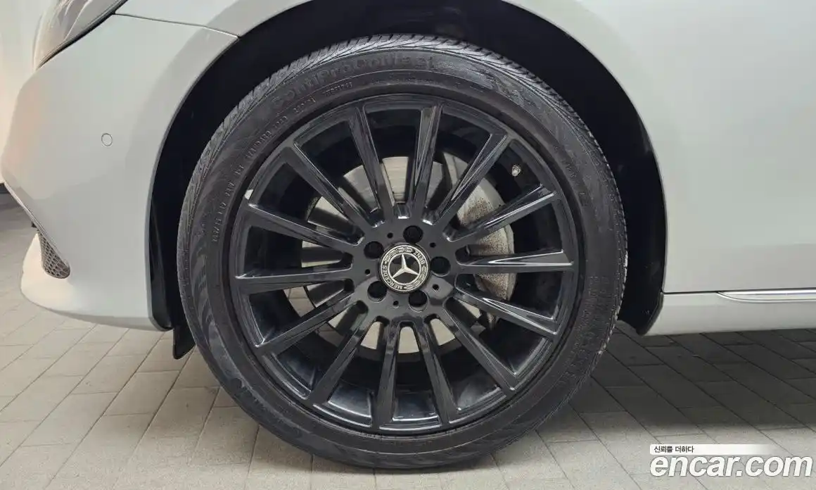 Mercedes-Benz E-Class 2018 2.0 Автомат в Москве № 160649, фото 5