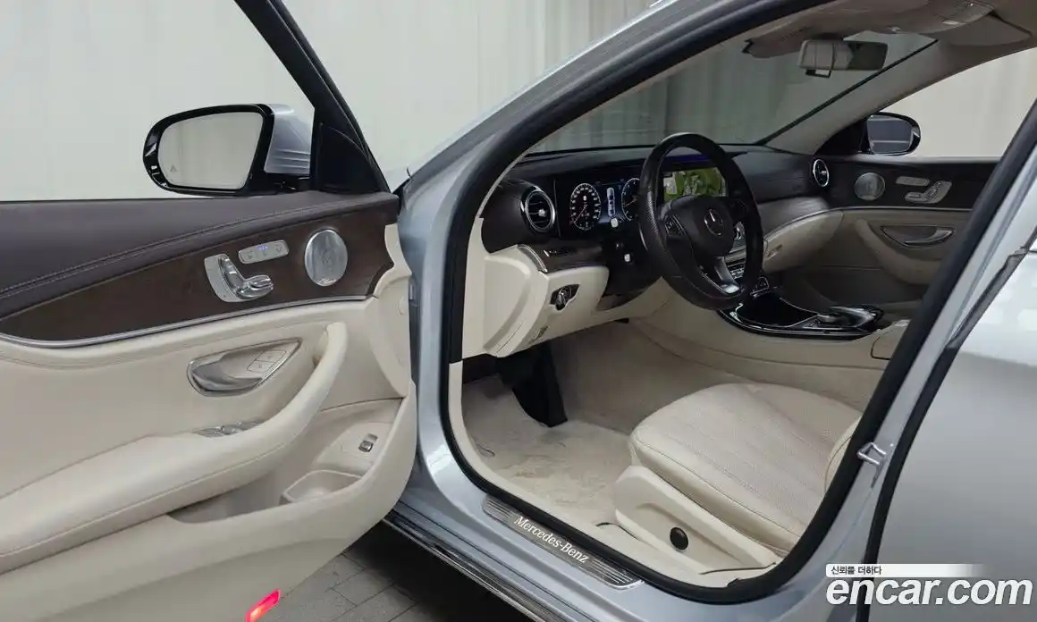 Mercedes-Benz E-Class 2018 2.0 Автомат в Москве № 160649, фото 10