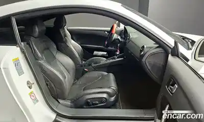 Audi TT 2012 2.0 Автомат в Москве № 160811, миниатюра 11