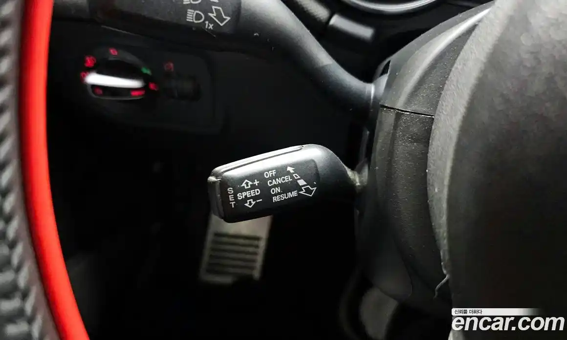 Audi TT 2012 2.0 Автомат в Москве № 160811, фото 19