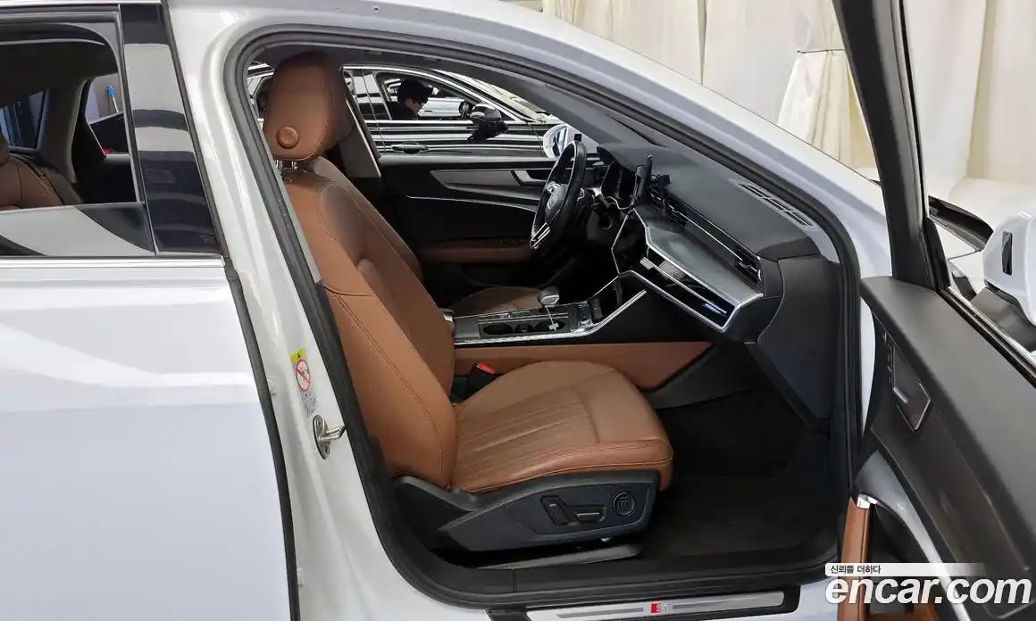 Audi A6 2020 2.0 Автомат в Москве № 163817, фото 11