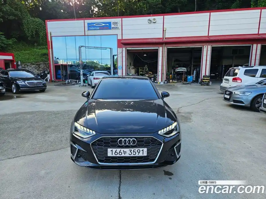 Audi A4 2021 2.0 Автомат в Москве № 164068, фото 1