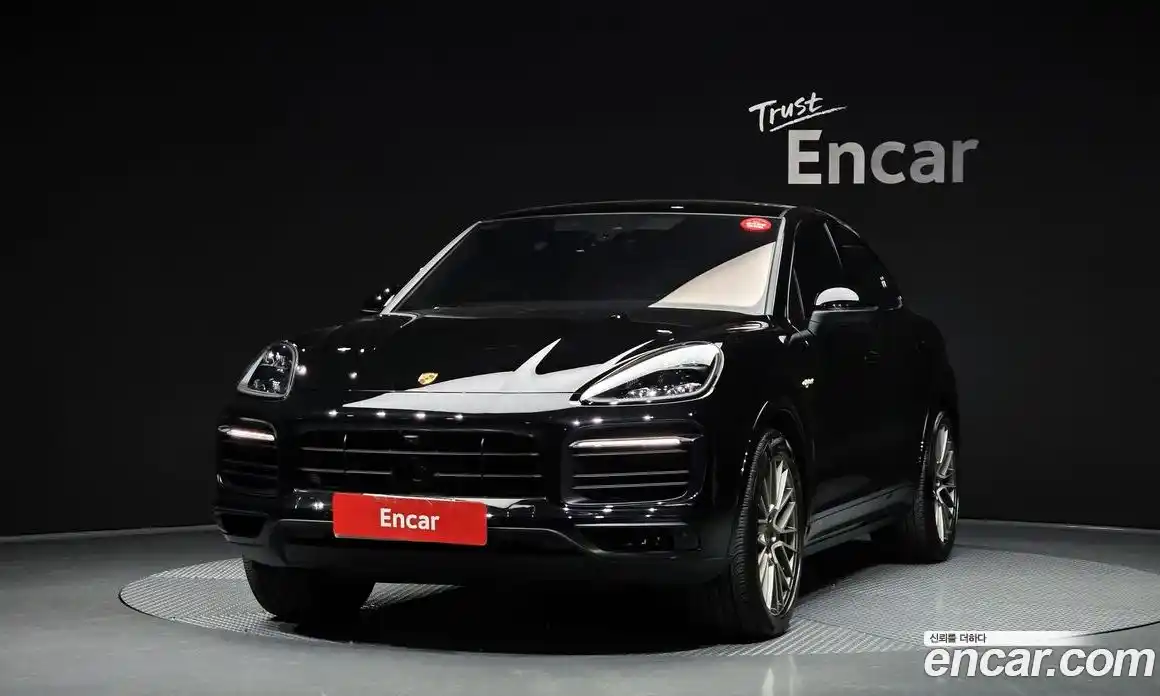 Porsche Cayenne 2023 3.0 Автомат в Москве № 164927, фото 17