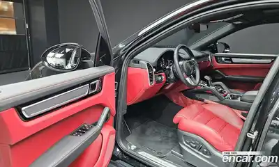 Porsche Cayenne 2023 3.0 Автомат в Москве № 164927, миниатюра 2