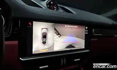 Porsche Cayenne 2023 3.0 Автомат в Москве № 164927, миниатюра 3