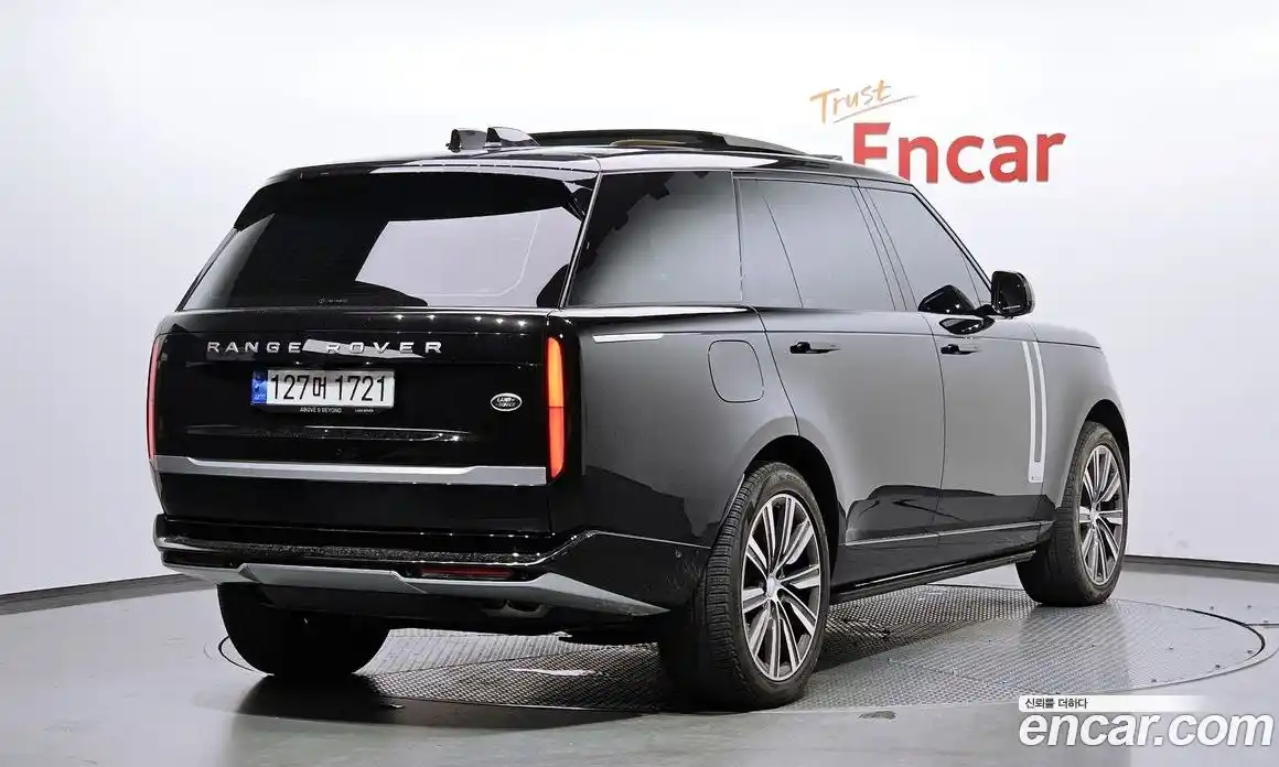 Land Rover Range-Rover 2023 4.4 Автомат в Москве № 166059, фото 12