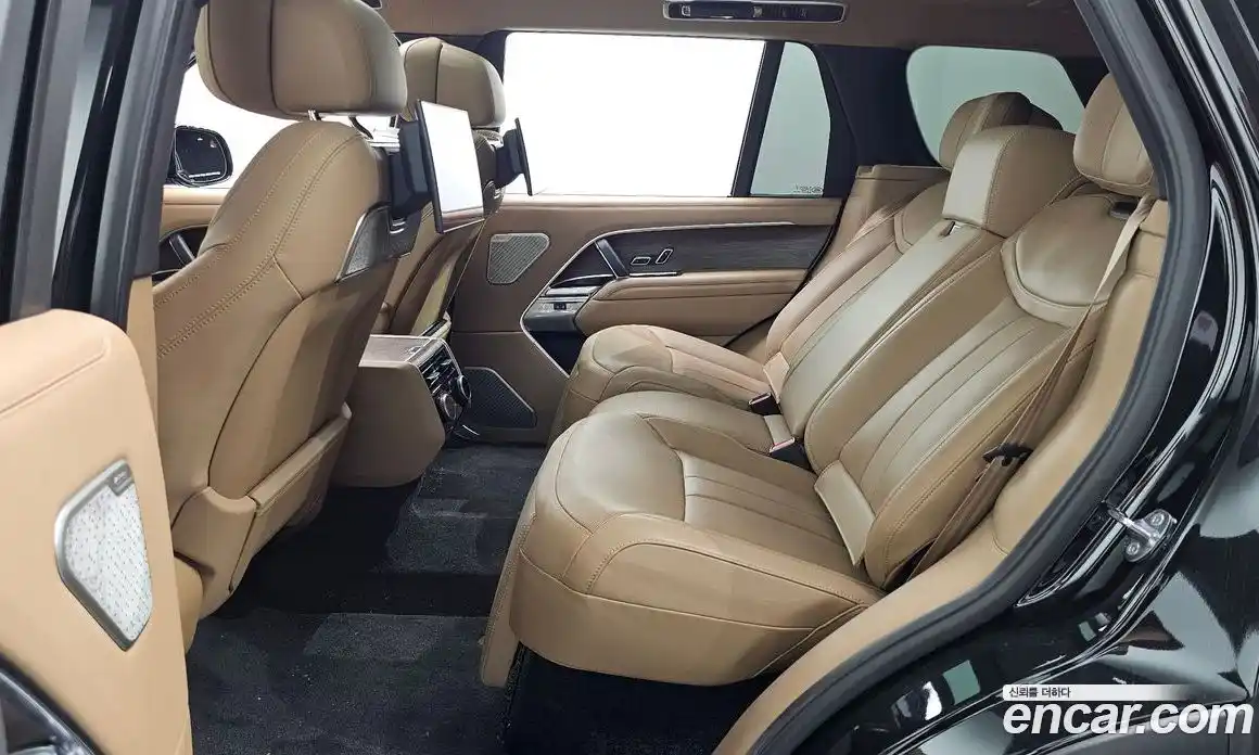 Land Rover Range-Rover 2023 4.4 Автомат в Москве № 166059, фото 19