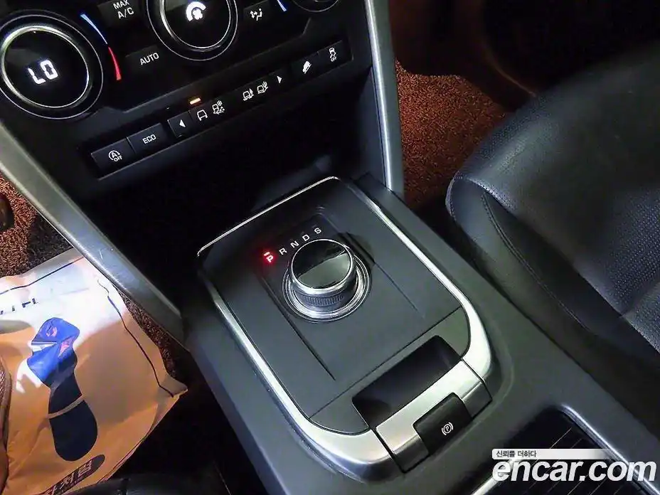 Land Rover Discovery Sport 2018 2.0 Автомат в Москве № 166847, фото 15