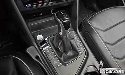 Volkswagen Tiguan 2023 2.0 Автомат в Москве № 168403, миниатюра 12