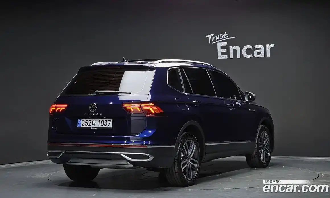 Volkswagen Tiguan 2023 2.0 Автомат в Москве № 168403, фото 15