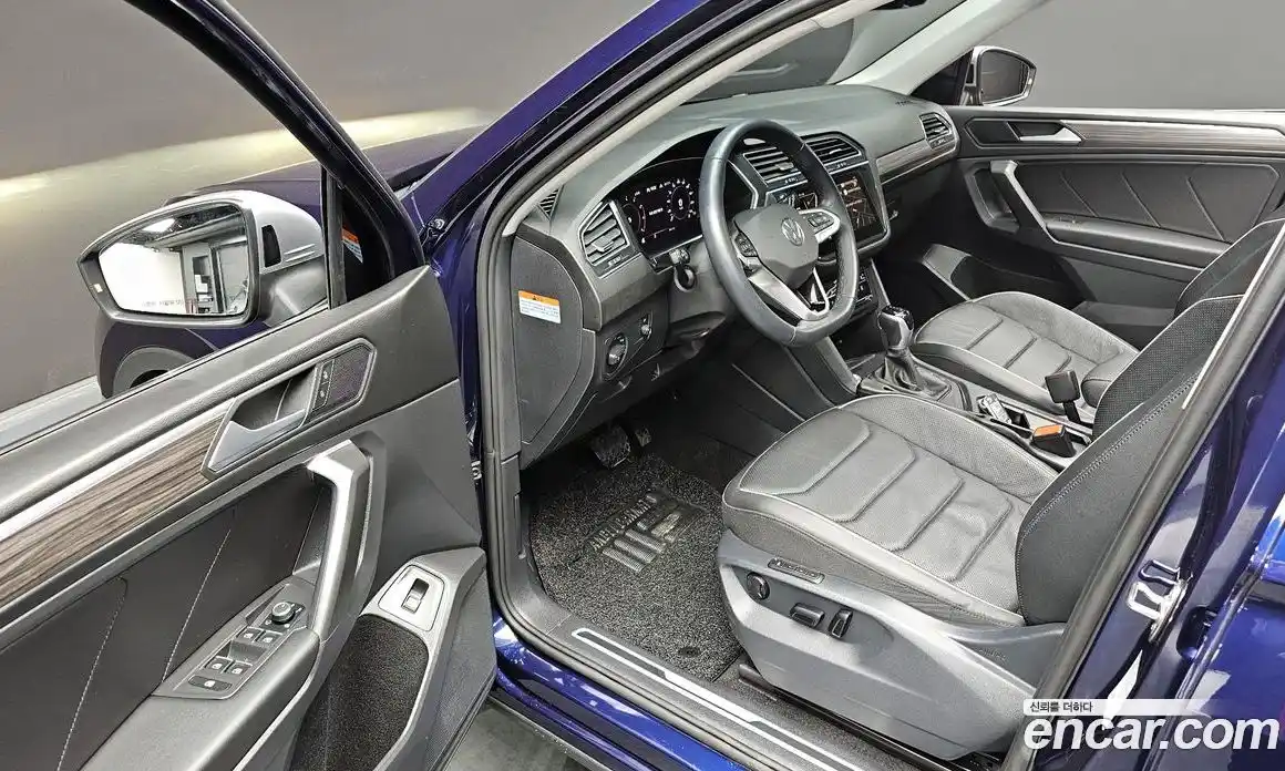 Volkswagen Tiguan 2023 2.0 Автомат в Москве № 168403, фото 20