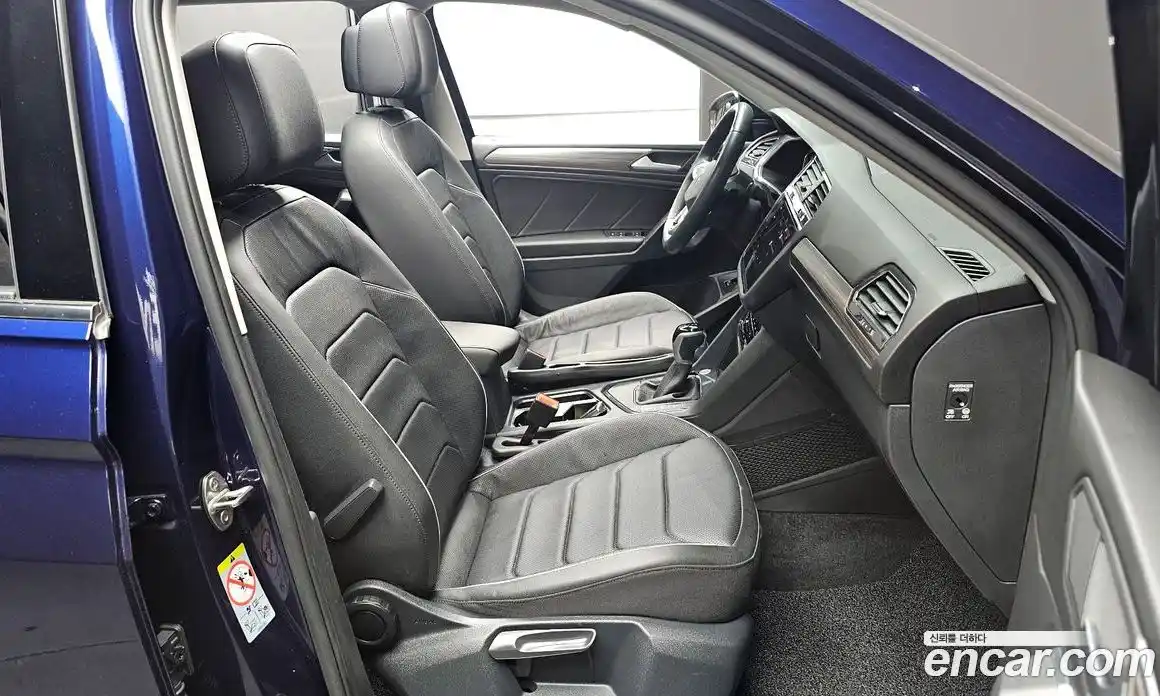 Volkswagen Tiguan 2023 2.0 Автомат в Москве № 168403, фото 4