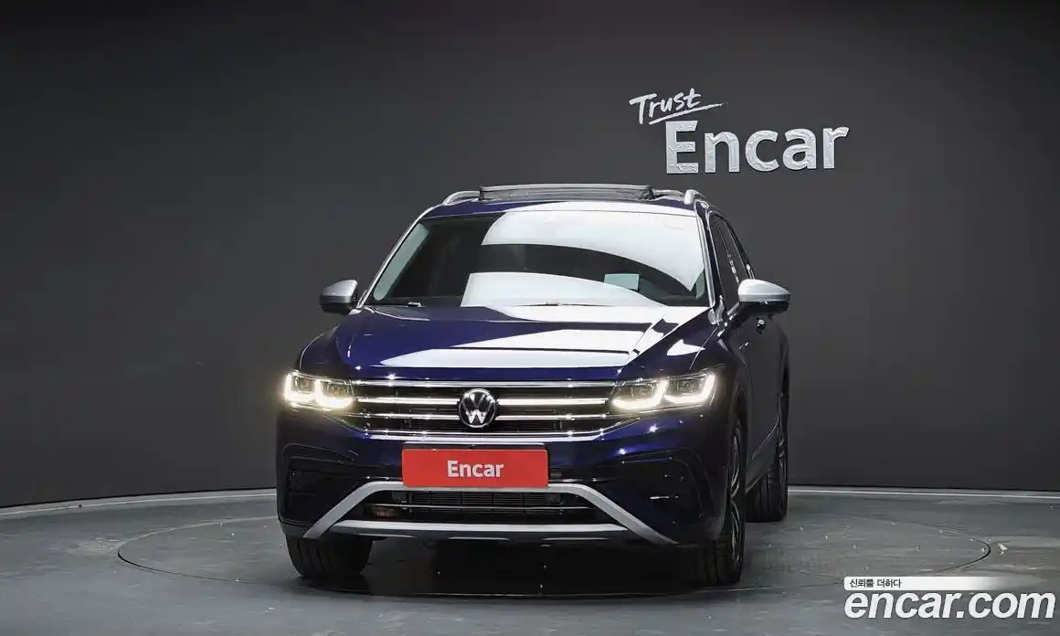 Volkswagen Tiguan 2023 2.0 Автомат в Москве № 168403, фото 6