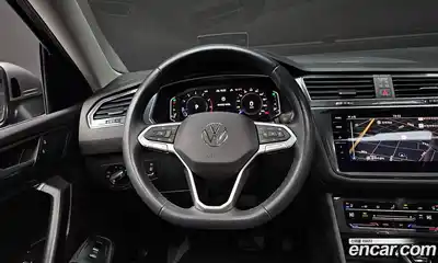 Volkswagen Tiguan 2023 2.0 Автомат в Москве № 168403, миниатюра 7