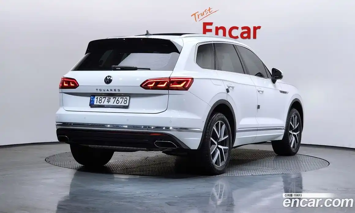 Volkswagen Touareg 2023 3.0 Автомат в Москве № 168593, фото 15