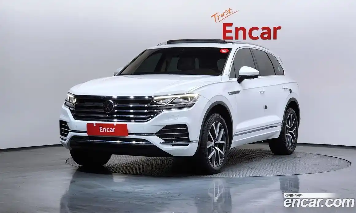 Volkswagen Touareg 2023 3.0 Автомат в Москве № 168593, фото 7