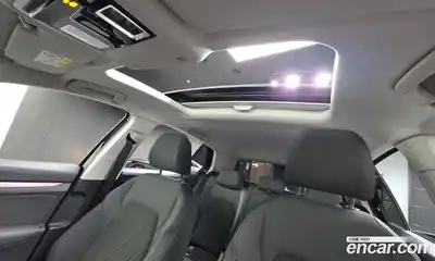 Volkswagen Golf, 2023