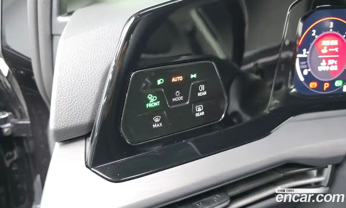 Volkswagen Golf 2023 2.0 Автомат в Москве № 168599, фото 18