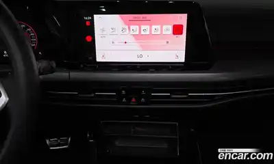 Volkswagen Golf 2023 2.0 Автомат в Москве № 168599, миниатюра 3