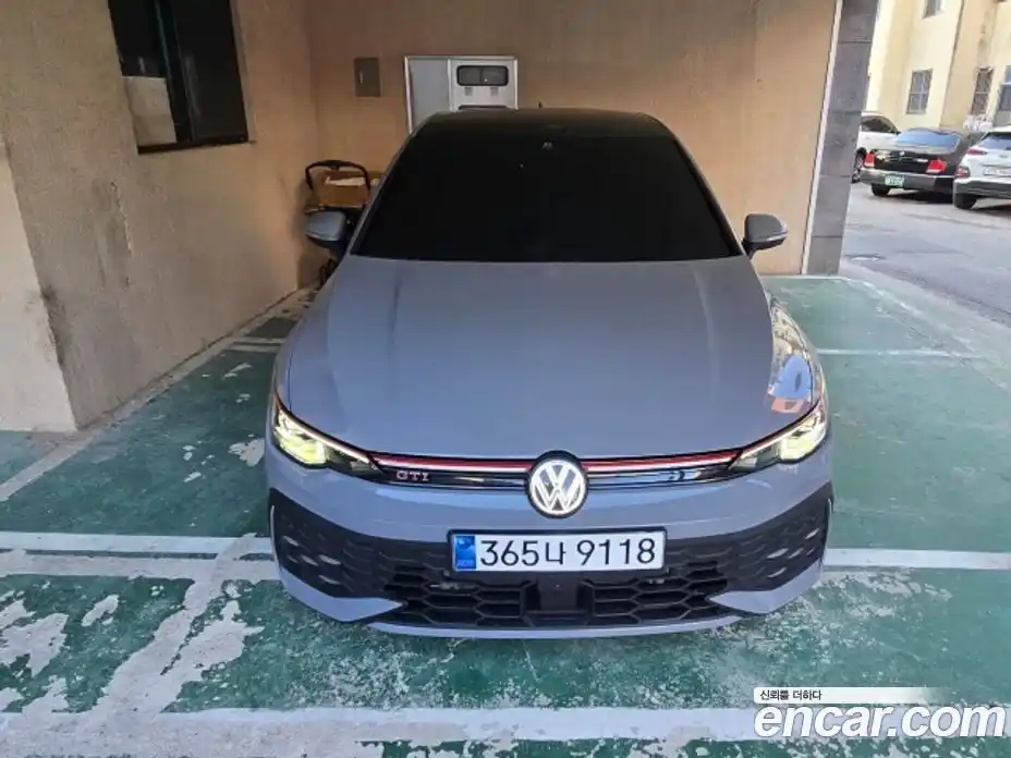 Volkswagen Golf 2025 2.0 Автомат в Москве № 169132, фото 1