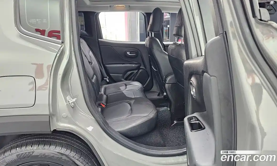 Jeep Renegade 2022 1.3 Автомат в Москве № 169531, фото 20