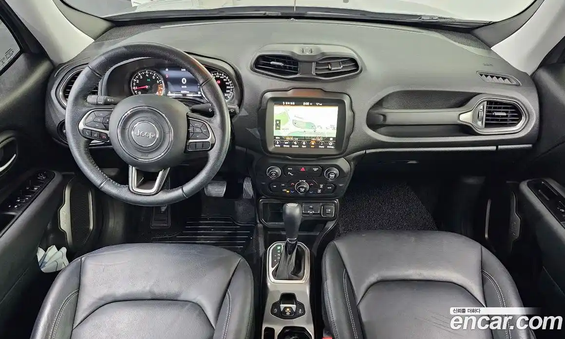Jeep Renegade 2022 1.3 Автомат в Москве № 169531, фото 6