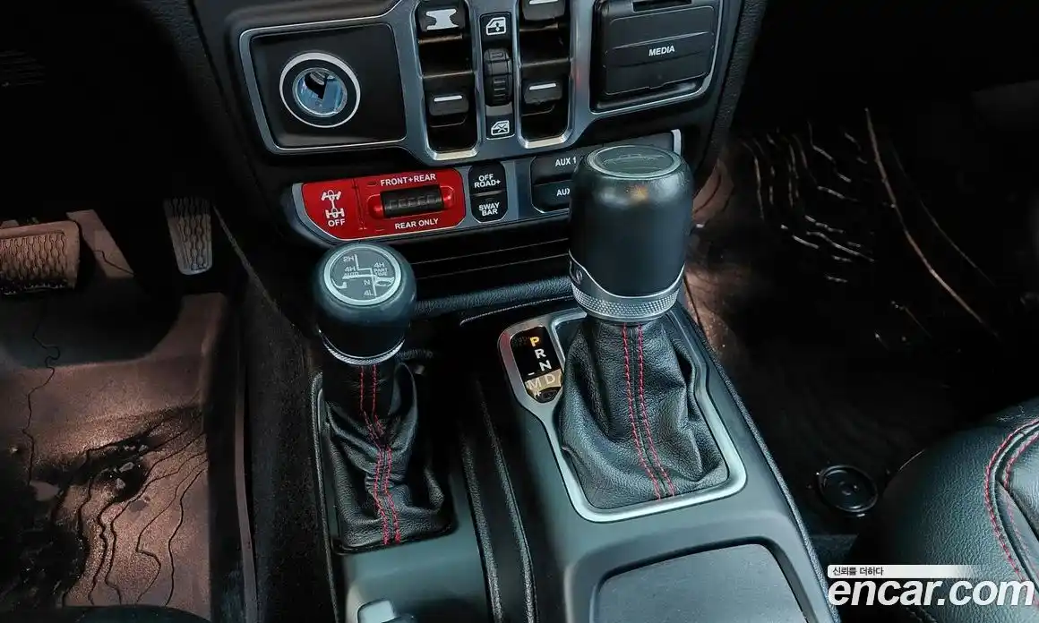 Jeep Gladiator 2021 3.6 Автомат в Москве № 170015, фото 9