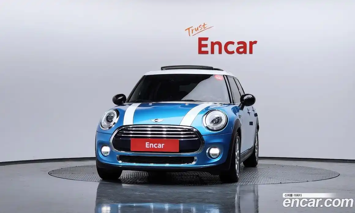 Mini Cooper 2015 1.5 Автомат в Москве № 174468, фото 11