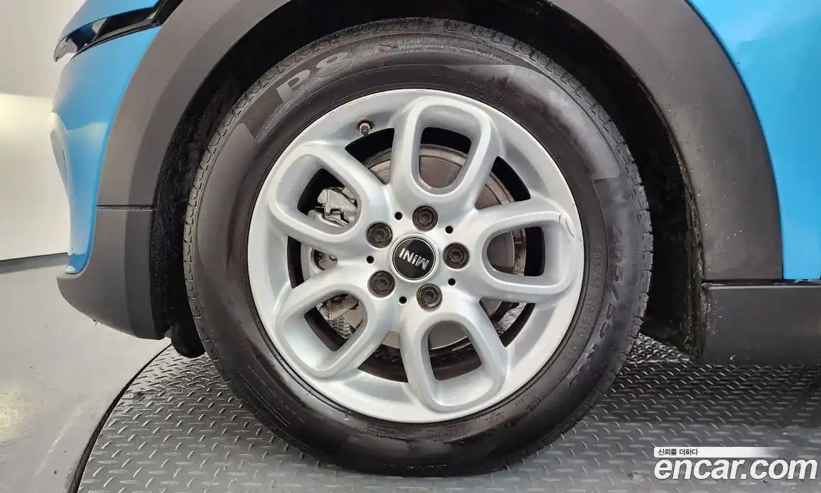 Mini Cooper 2015 1.5 Автомат в Москве № 174468, фото 20