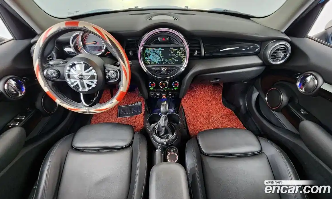 Mini Cooper 2015 1.5 Автомат в Москве № 174468, фото 2