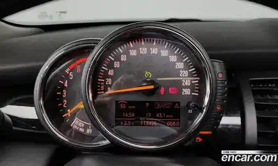 Mini Cooper 2015 1.5 Автомат в Москве № 174468, миниатюра 7