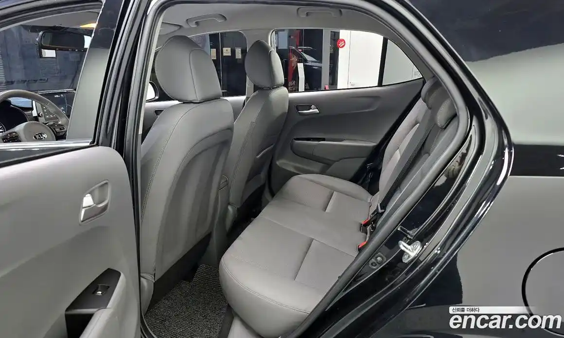 Kia Morning 2021 1.0 Автомат в Москве № 18926, фото 6